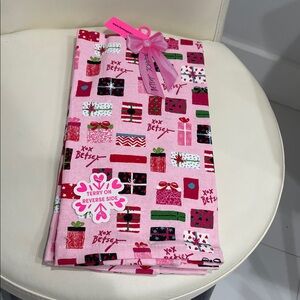 Betsey Johnson Pink/Red/Green Christmas "Gifts" Set of 2 Kitchen Towels